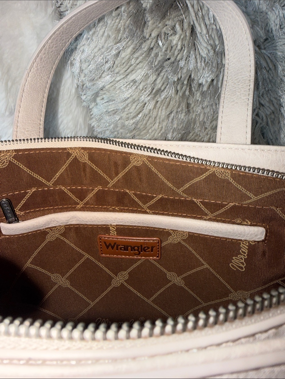 Wrangler Cream, Teal & Red Southwestern aztec print Satchel - Picture 6 of 7